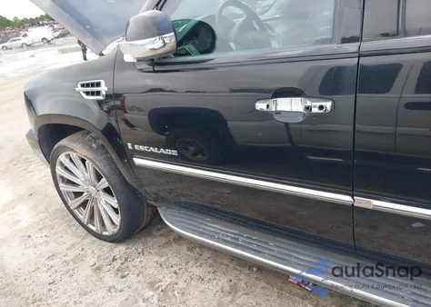 2008 Cadillac Escalade Luxury z USA, uszkodzony, nr VIN 1GYFK63838R226415